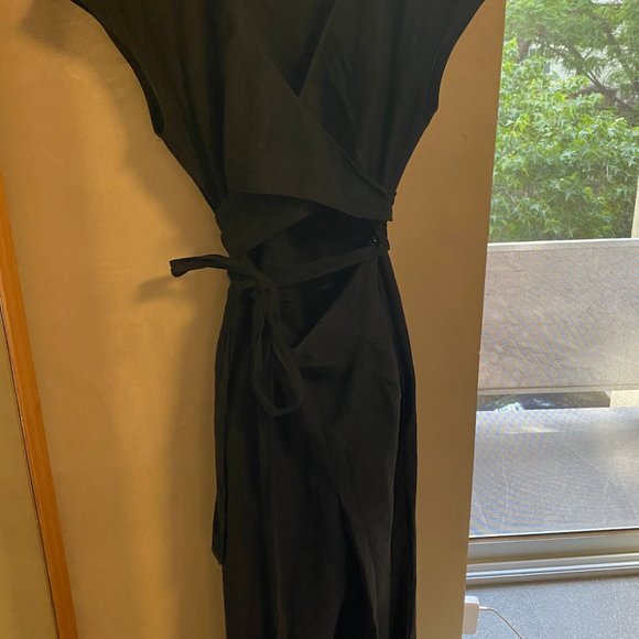 Aritzia Black Wilfred Jumpsuit - Picture 6 of 6